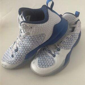 Peak Lou Williams Signature Sneakers Blue and White Athletic Basketball Shoes